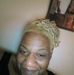 Meet your Posher, Tonya